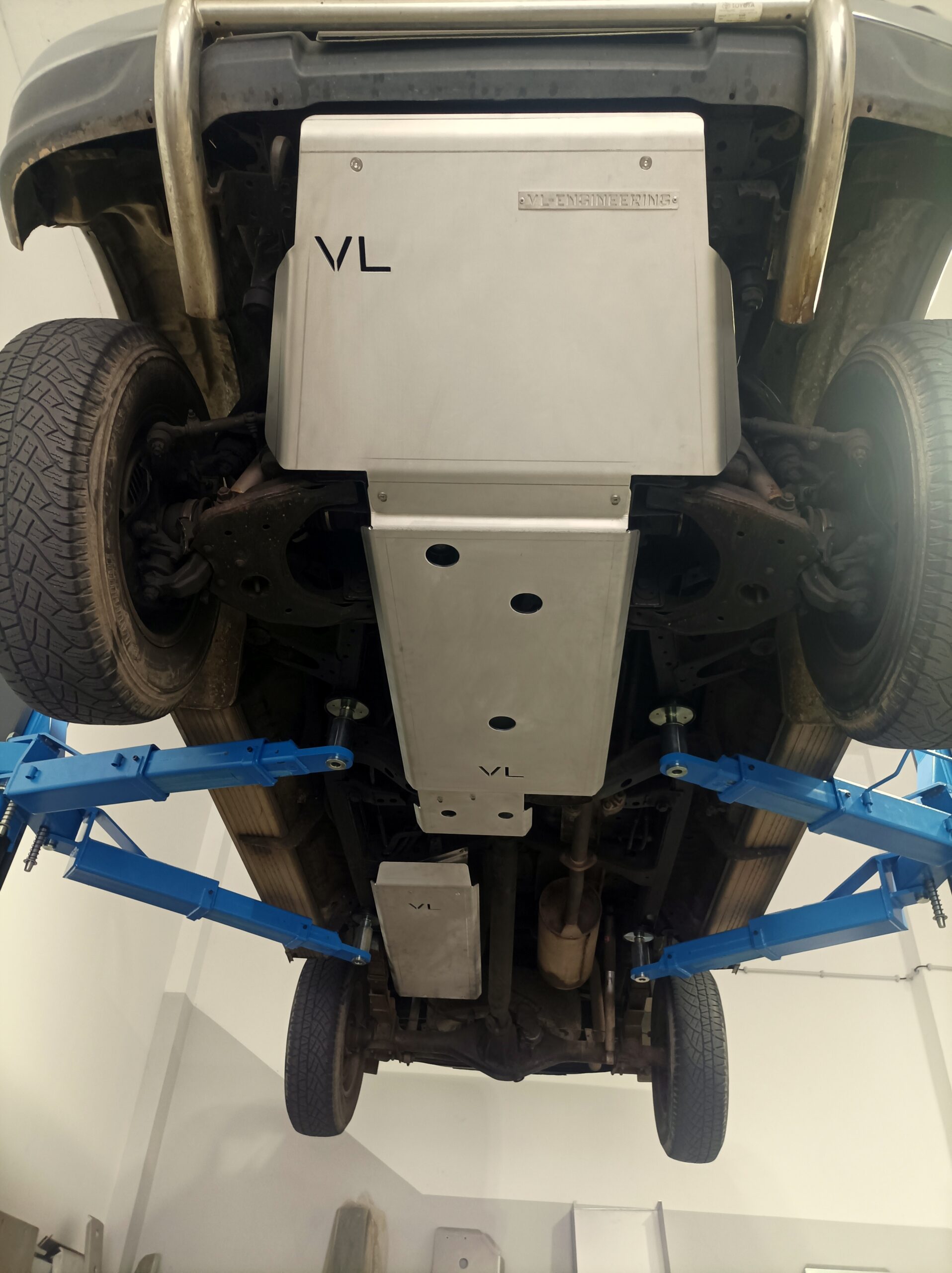 Kit de proteções para Hilux 98 a 2001 (3 peças) - Image 3