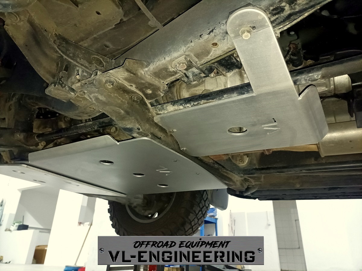 Cj. Protecções Pagero Sportwagon (frente em 8mm, resto 6) - Image 6