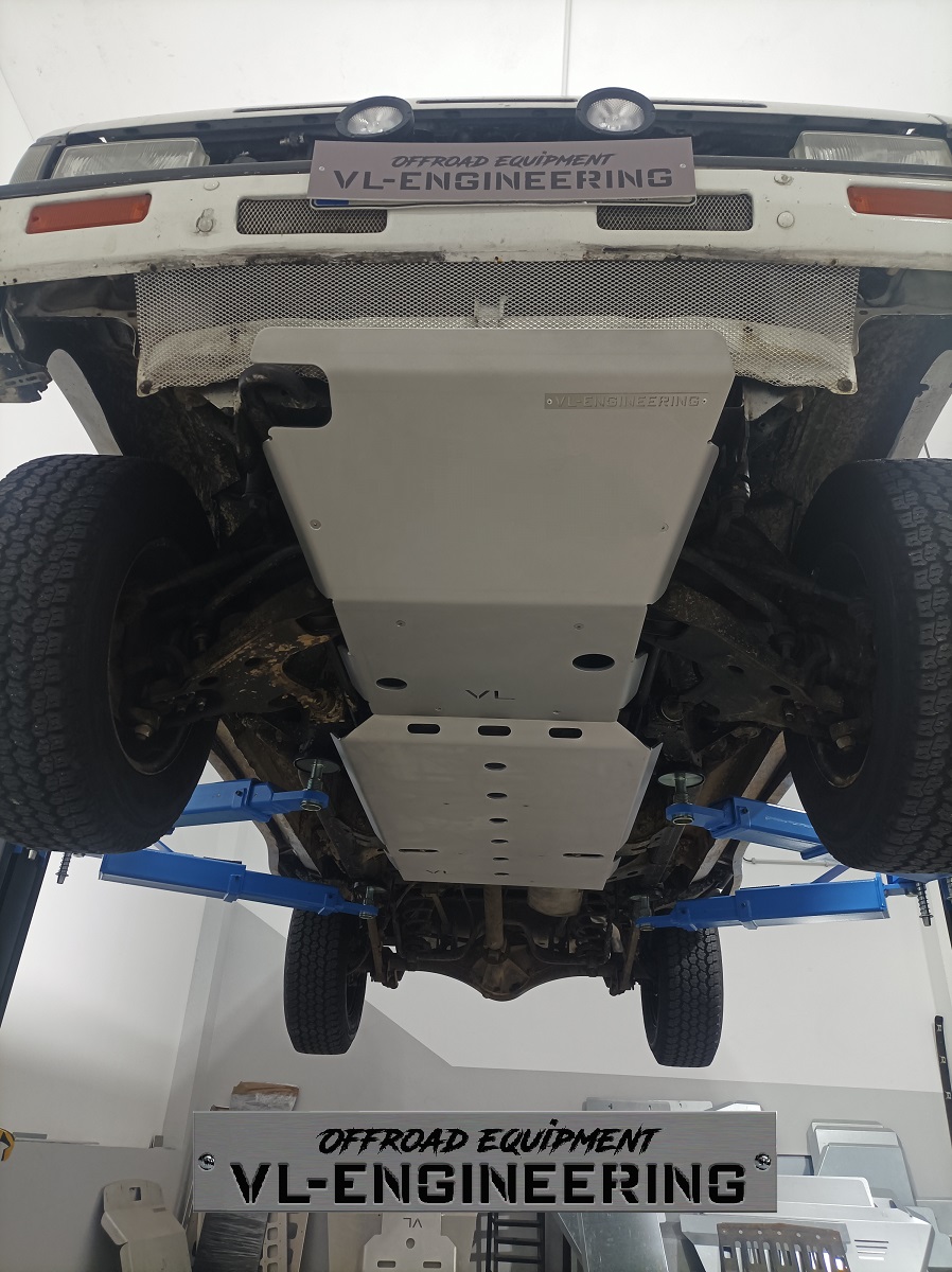 Cj. Protecções Nissan Terrano I - Image 3