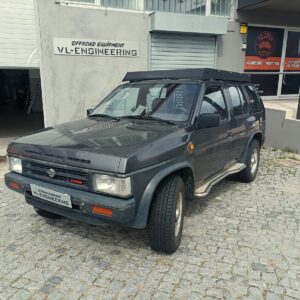 Grade de tejadilho Nissan Terrano 1