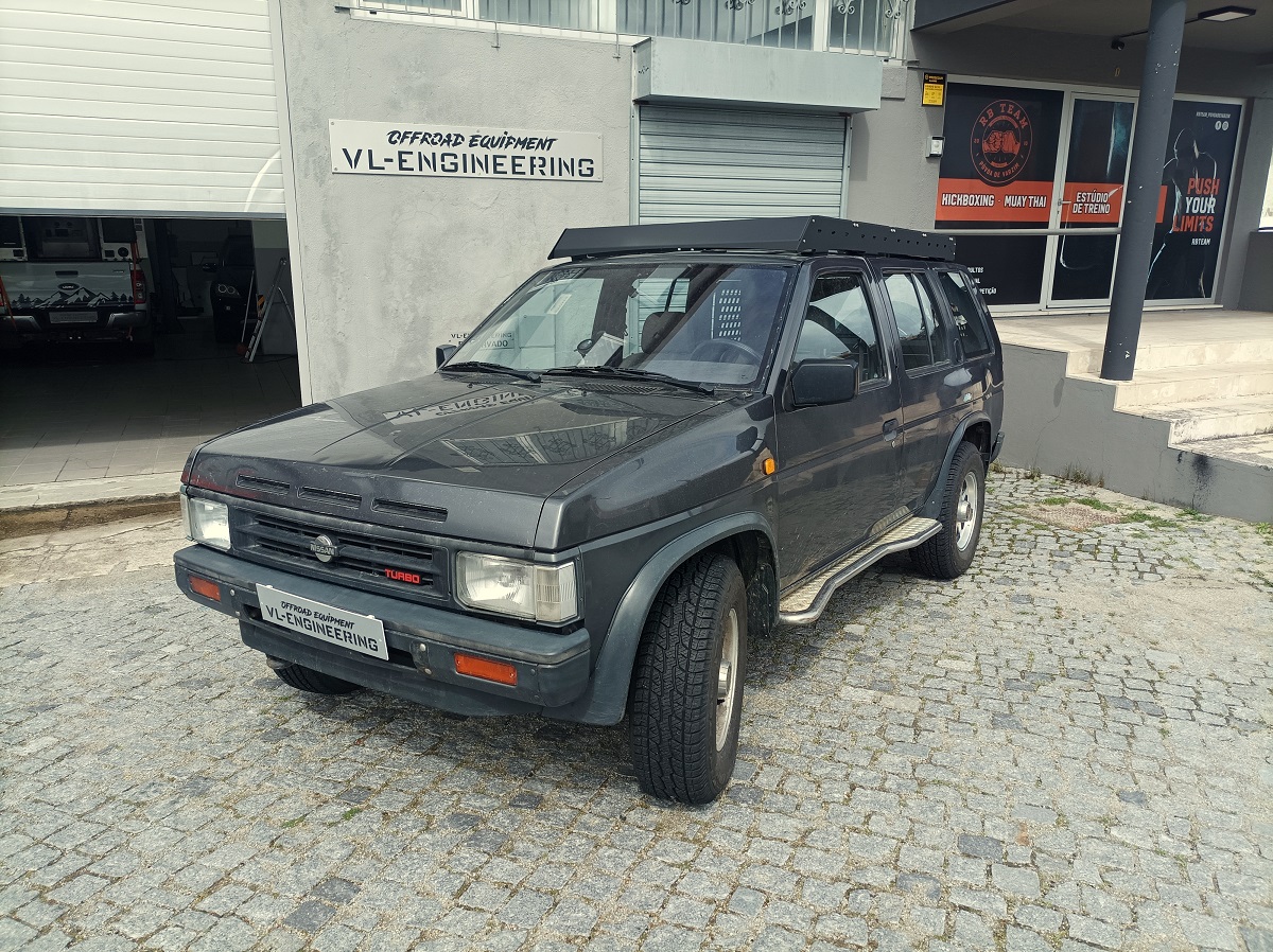 Grade de tejadilho Nissan Terrano 1