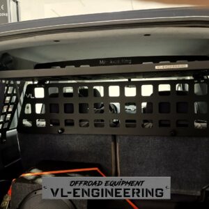 Dog Guard Land Cruiser J90