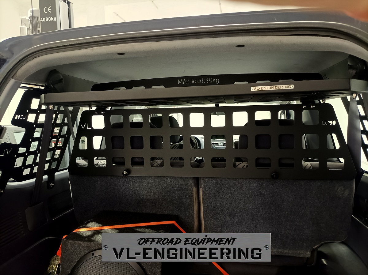 Dog Guard Land Cruiser J90