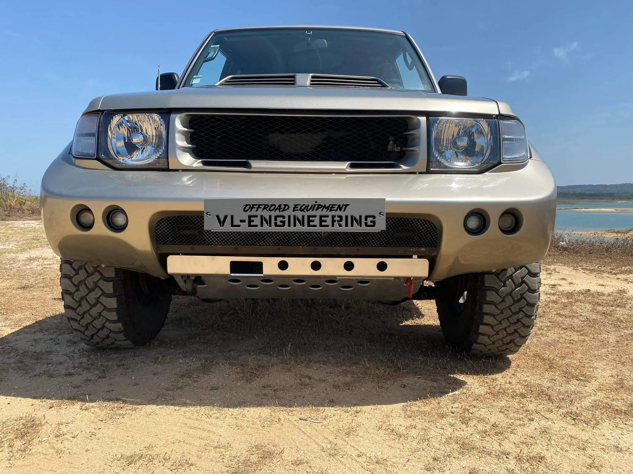 Protecção Frontal Pajero Desert
